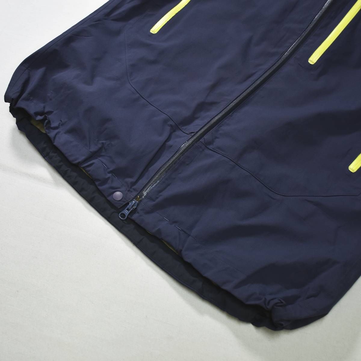  防水透湿 モンベル montbell フレネイパーカ ゴアテックス GORE-TEX マウンテンパーカー アウトドアジャケット ウィンドブレーカー L グラファイトブルー メンズ レインジャケット 雨具 レインウェア