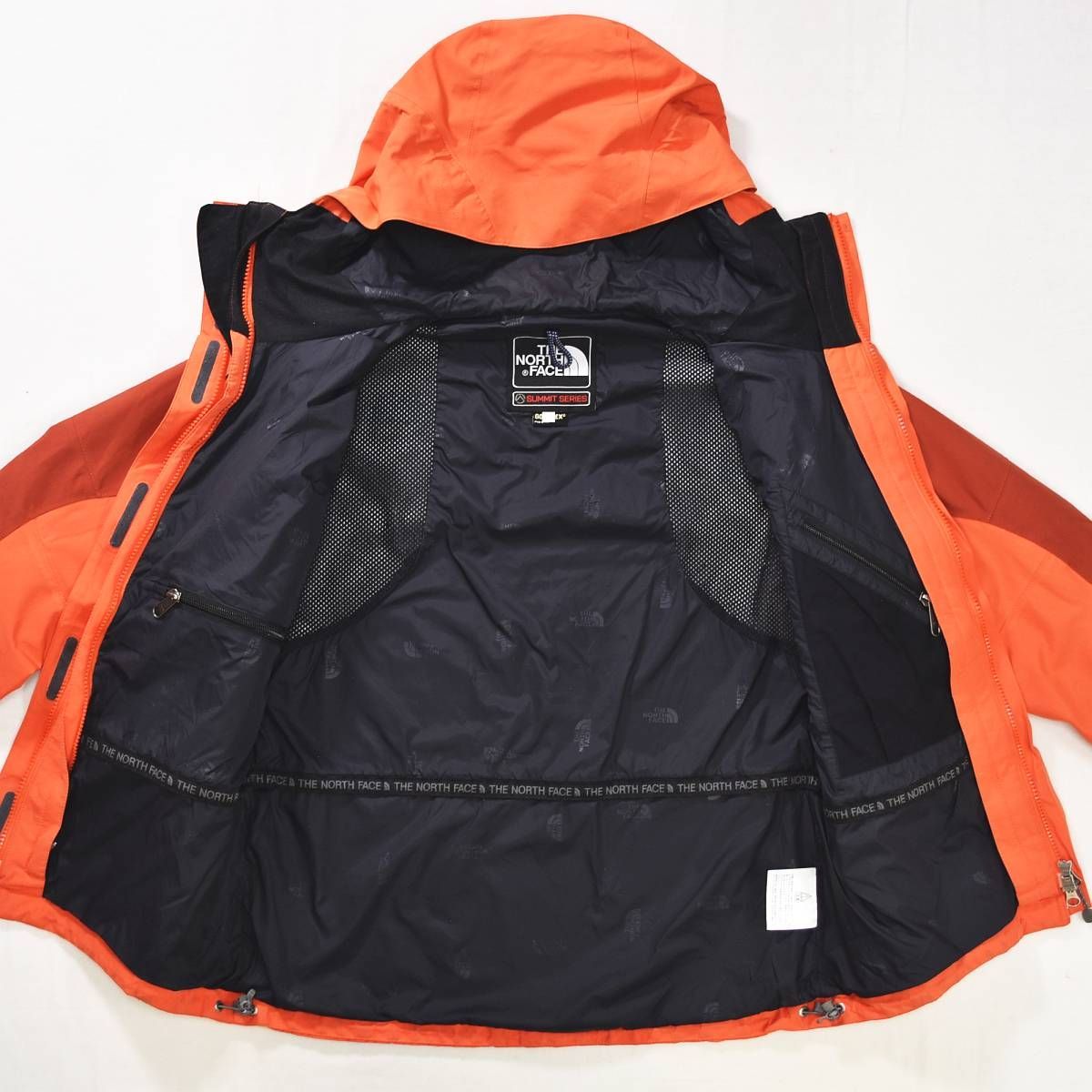 マウンテンジャケット