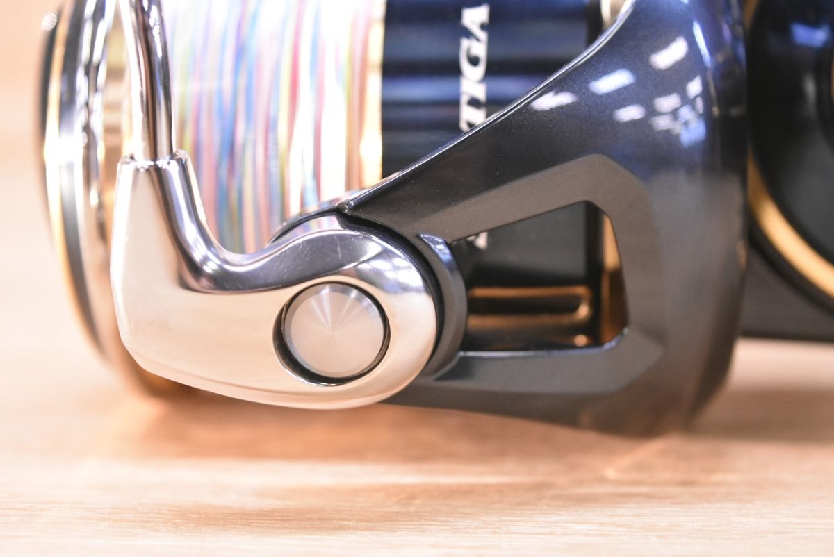 ダイワ 25 ソルティガ 8000-H DAIWA SALTIGA スピニングリール オフショア ショア ジギング ブリ ヒラマサ 青物