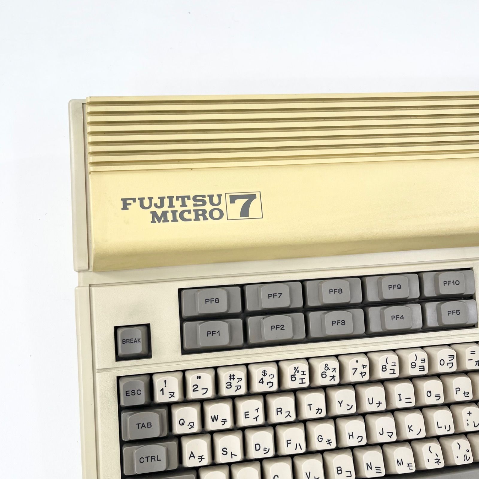 FUJITSU 富士通 MICRO 7 MB25010 レトロ パーソナルコンピュータ