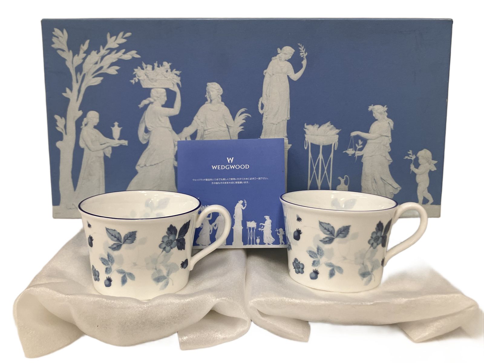 マグカップ ソーサー 2客セット ストロベリー ブルー ウェッジウッド ♥