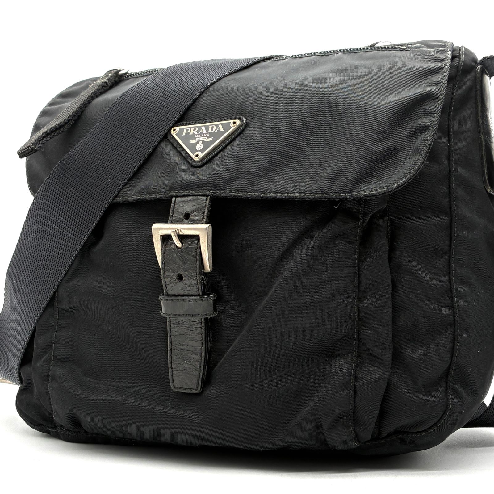 美品 プラダ ショルダーバッグ 三角ロゴ 斜め掛け クロスボディ 白タグ 黒 PRADA - 正規品 プラダ ショルダーバッグ 斜めがけ 三角ロゴ ブラック