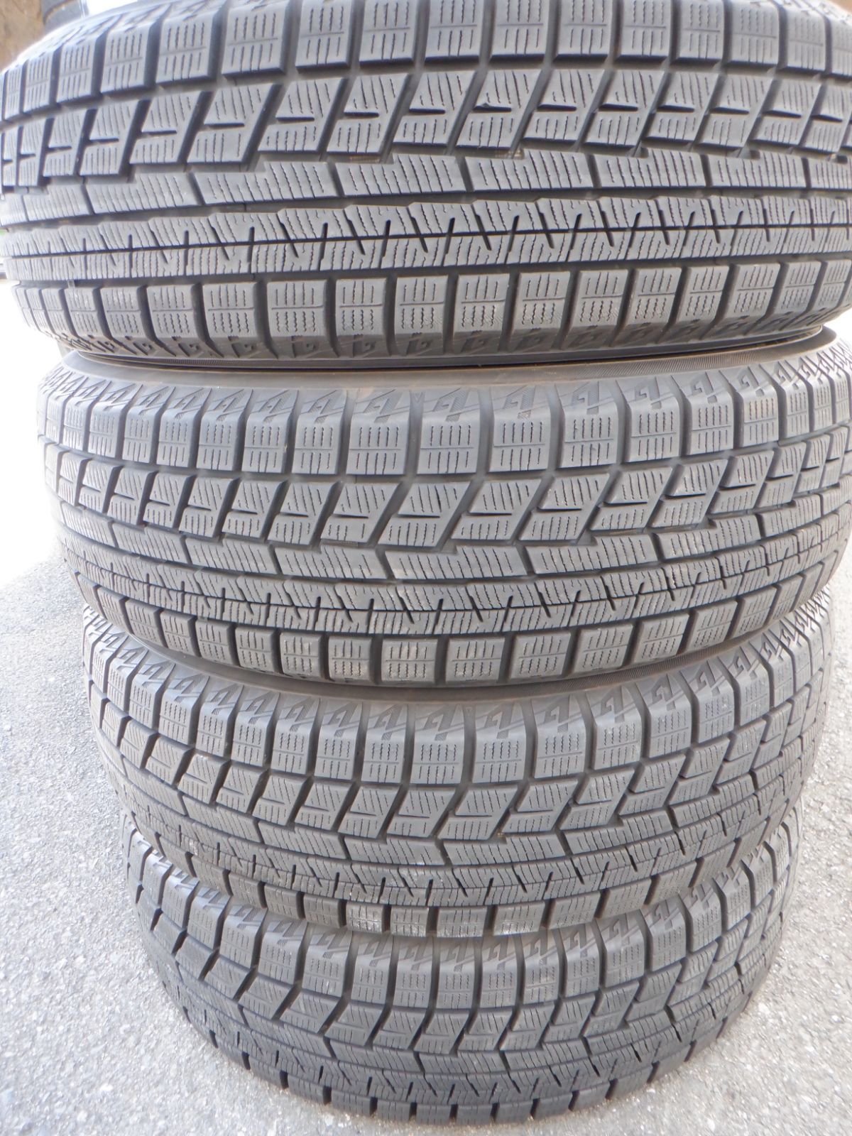 未使用に近い 175/65R15 ヨコハマ アイスガードiG60 2022年製 4本