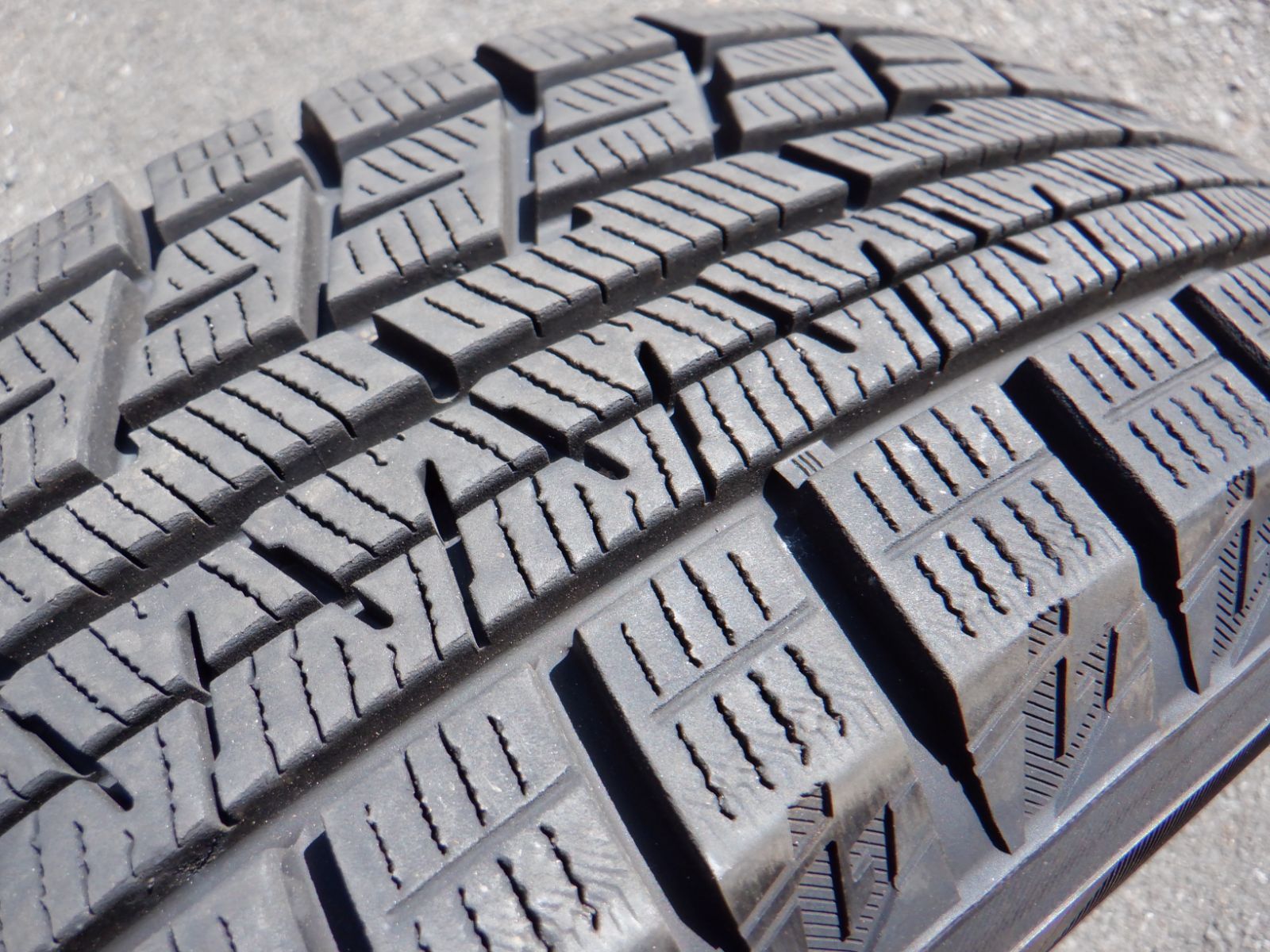 未使用に近い 175/65R15 ヨコハマ アイスガードiG60 2022年製 4本