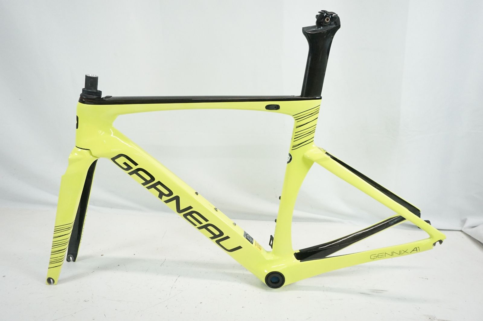 GARNEAU 「ガノー」 GENNIX A1 2017年モデル フレームセット