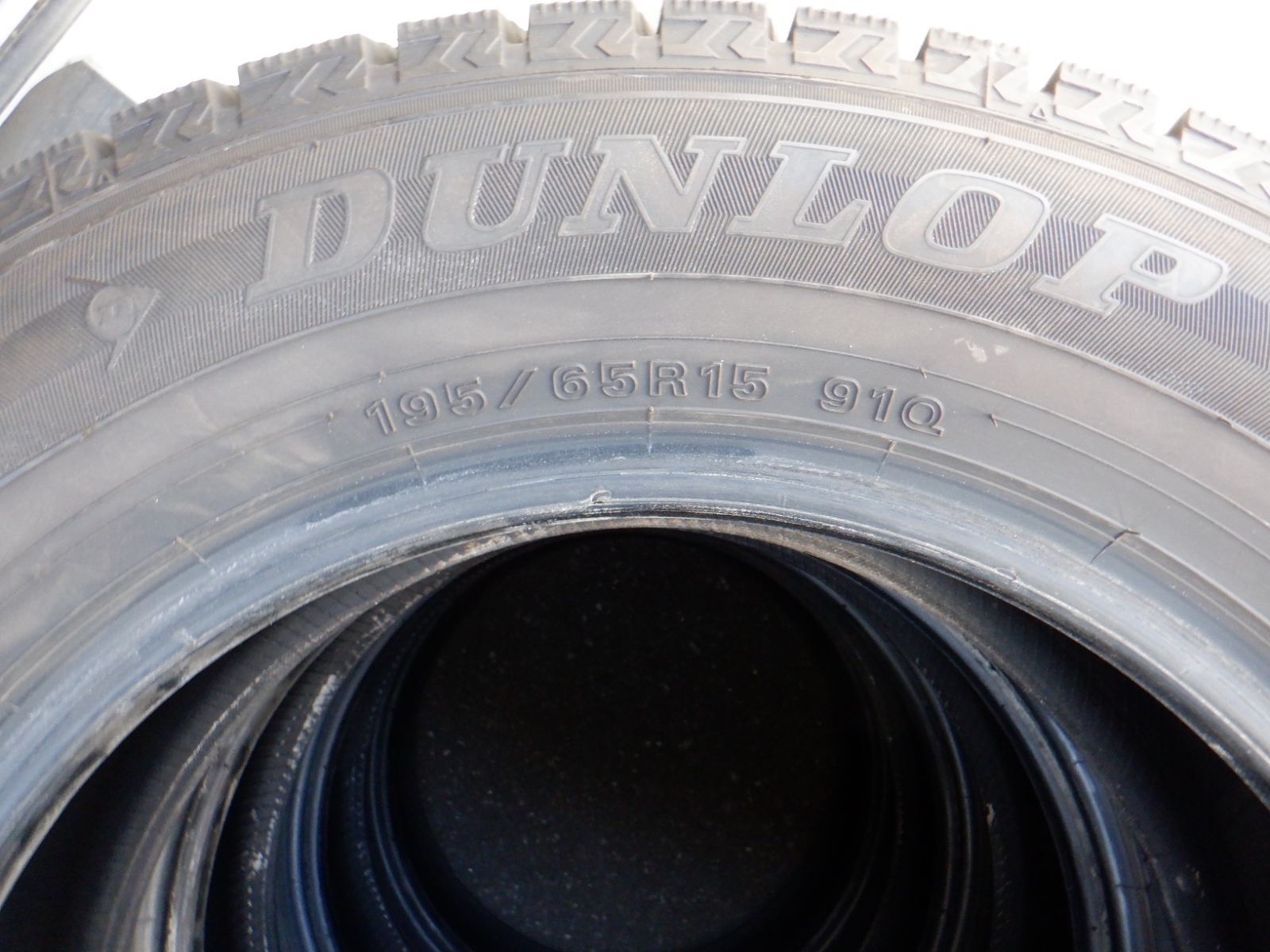 中古バリ山 195/65R15 ダンロップ ウィンターマックスWM02 4本