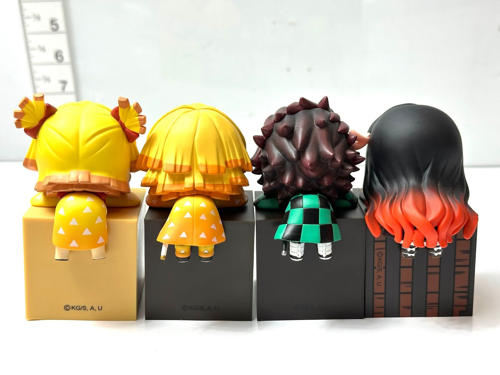 鬼滅の刃 ひっかけフィギュア 4個セット 善子 我妻善逸 竈門炭治郎