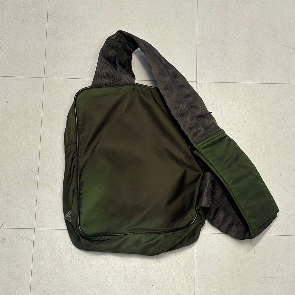 バッグ PRADA nylon body bag black 楽天市場】【10%OFF】 プラダ ショルダーバッグ リナイロン