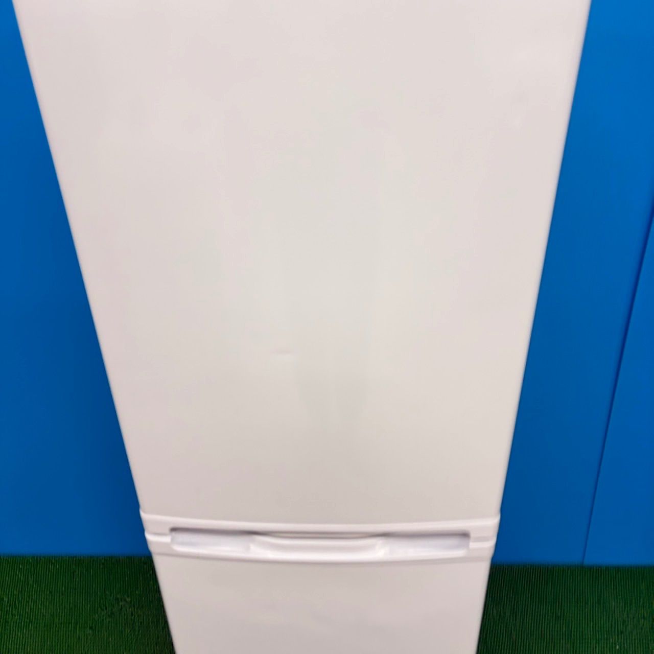 650 冷蔵庫 一人暮らし 小型 2024年製 洗濯機も有 極美品 右開き 半年