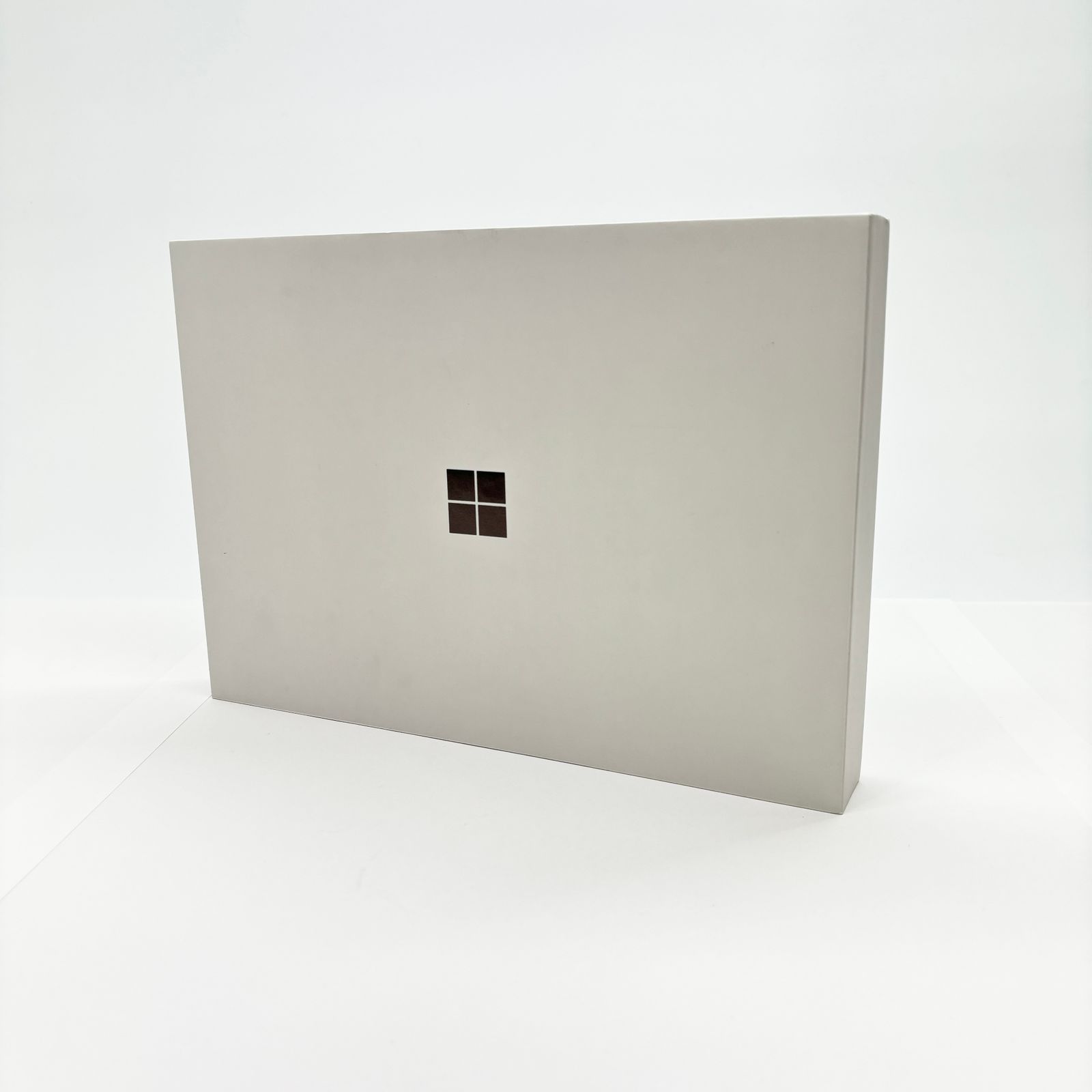 新品未開封 Microsoft Surface Pro 12インチ EP2-27651 プラチナ 12
