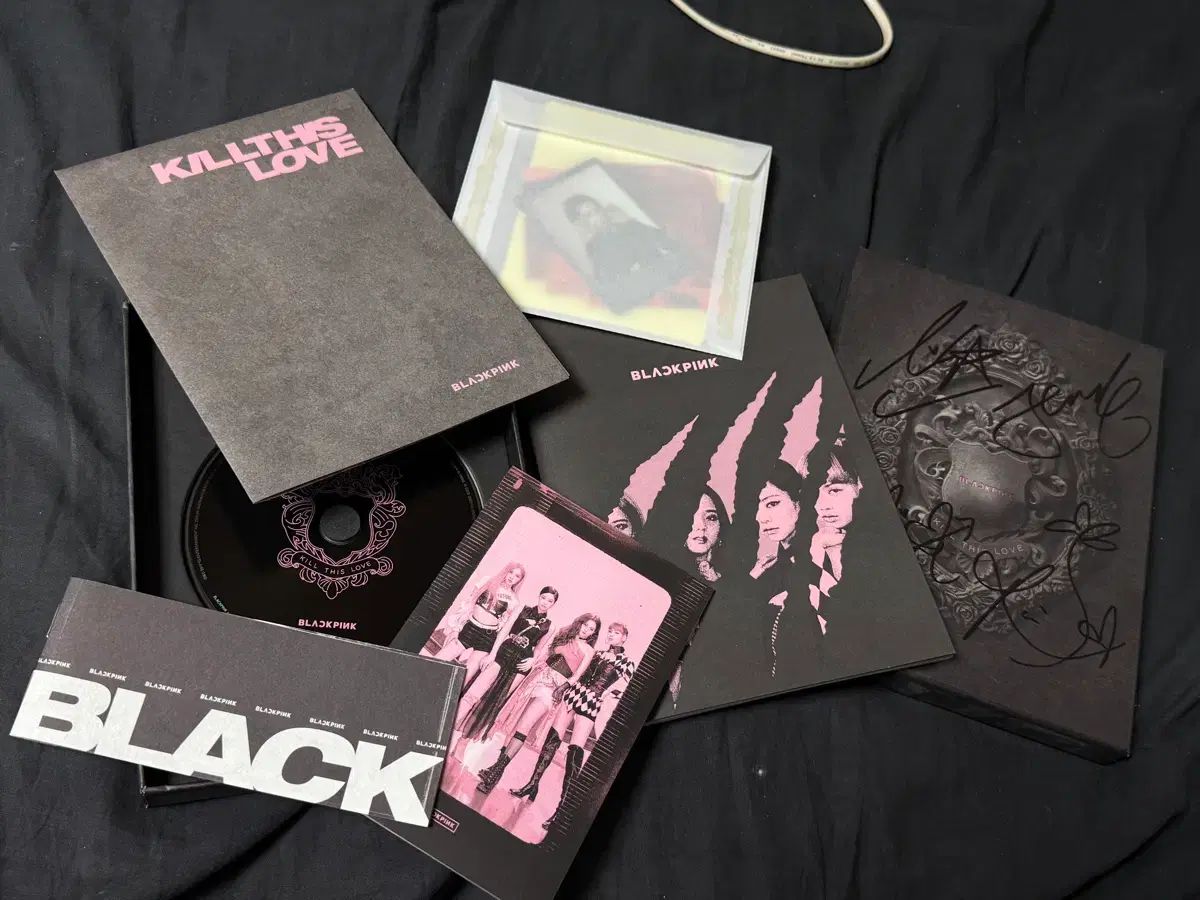 BLACKPINK メンバー サイン入り CD Kill This Love アルバム - メルカリ