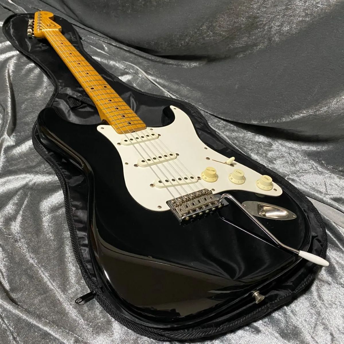 Fender Japan ST57-70TX USA製 Texas Specialピックアップ搭載