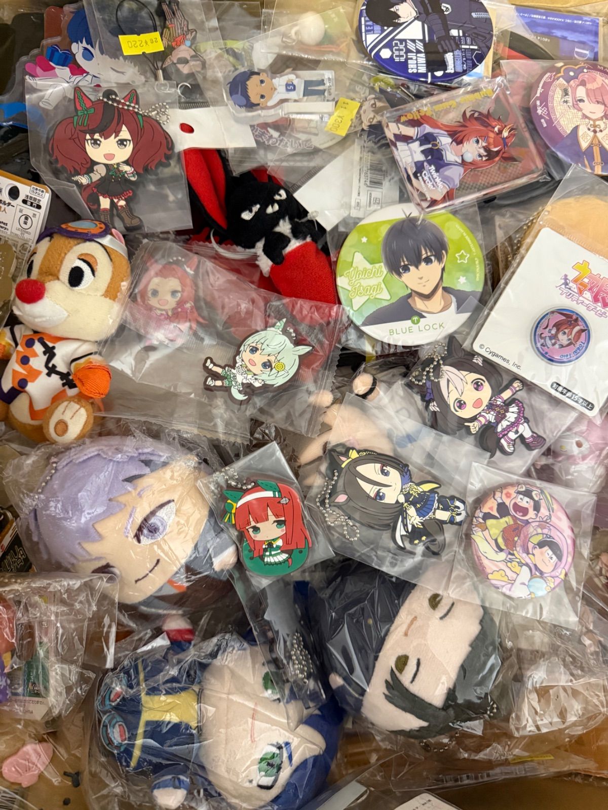 大特価！ アニメグッズ等 缶バッジ キーホルダー クリアファイル