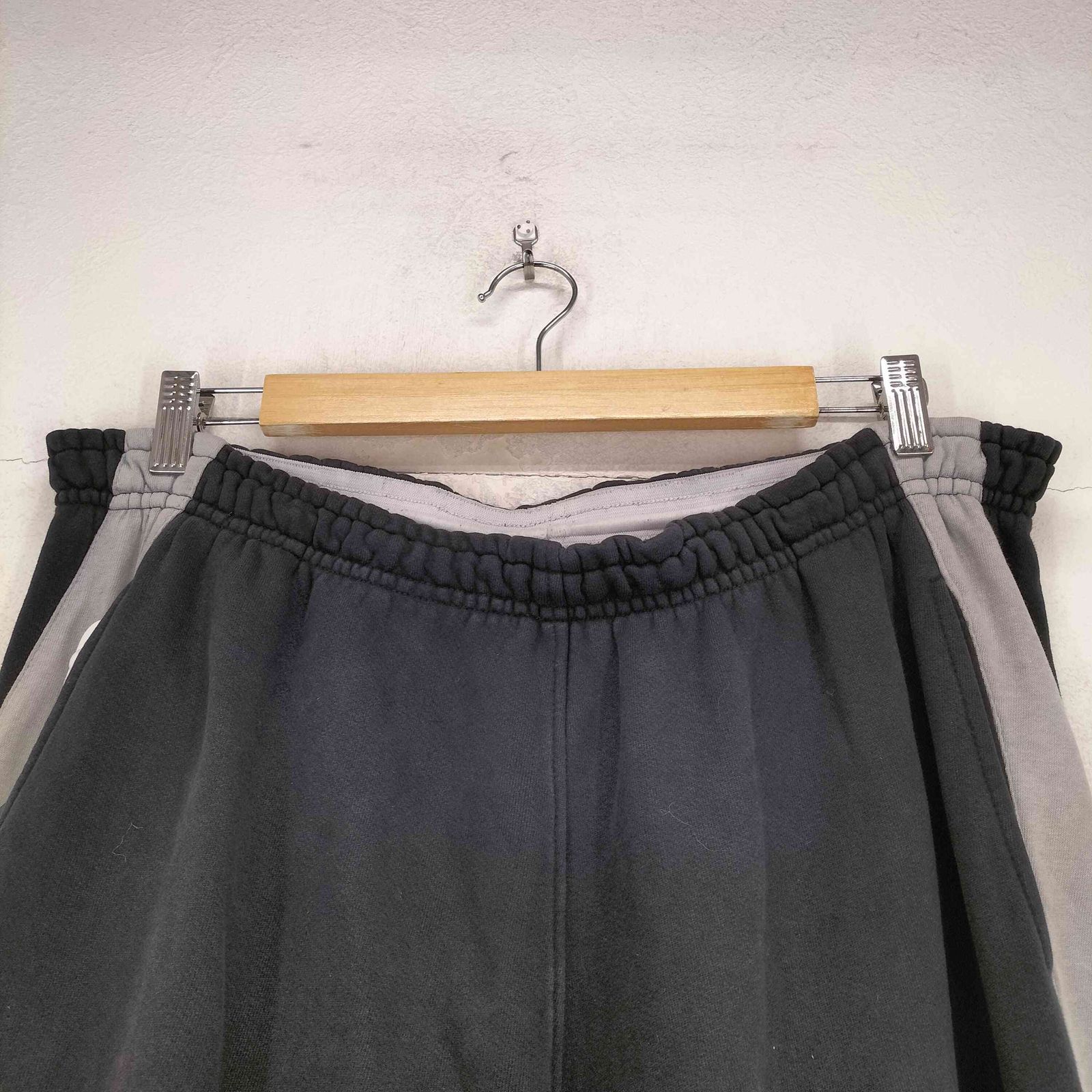 ユーズドフルギ USED古着 USA製 Black & Gray Coast Sweatpants import  