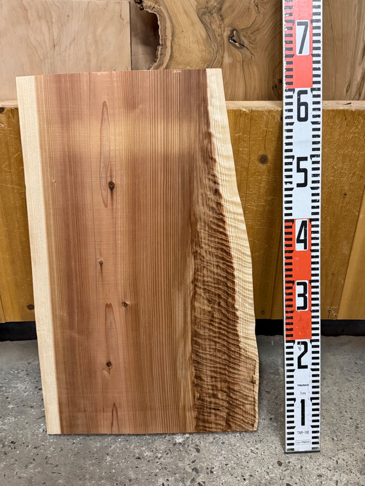  ギラギラ杢 杉 スギ 板 一枚板 無垢材 銘木 サイドテーブル 木工 ＤＩＹ 素材 木材 材料 資材