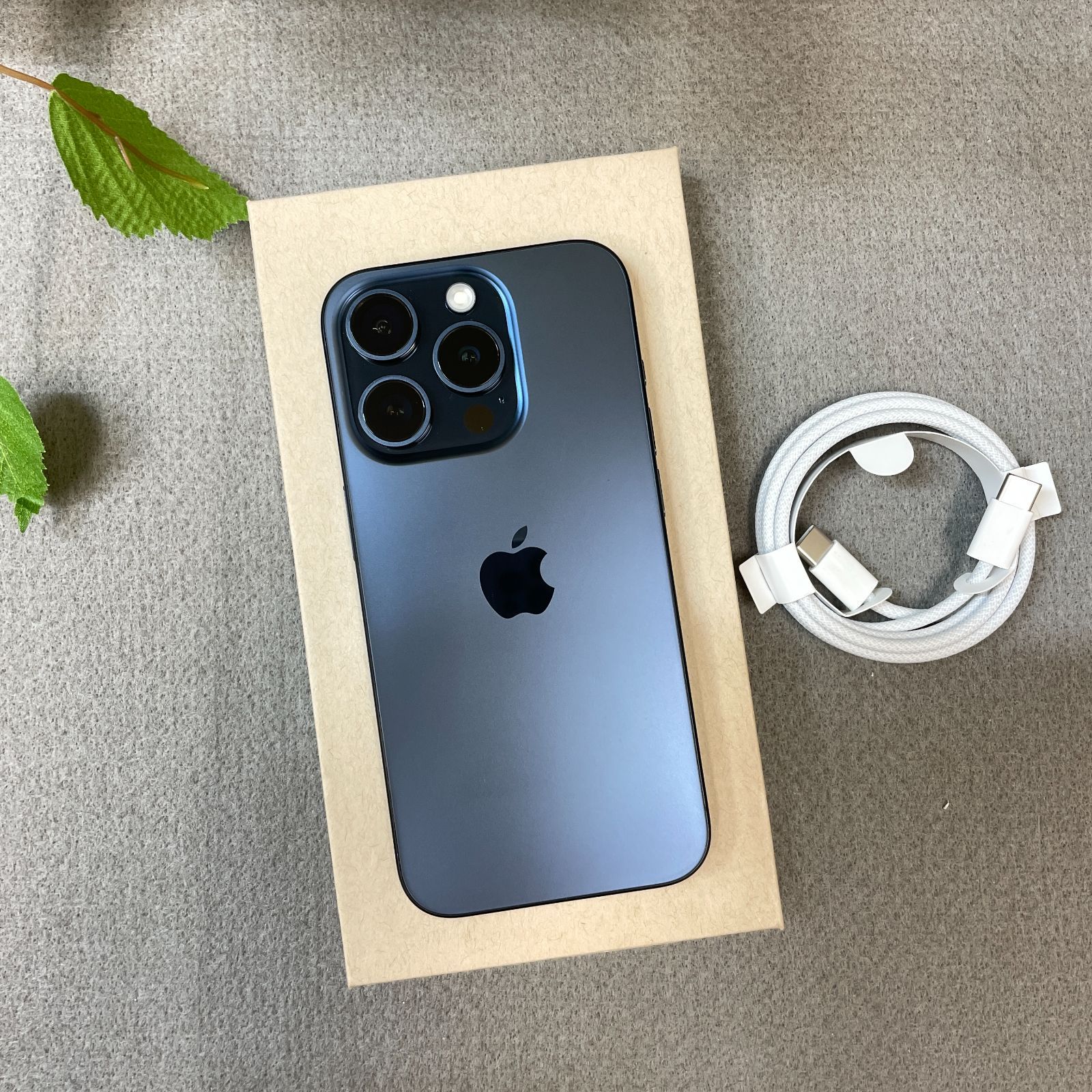 iPhone 15Pro 256GB ブルー 国内版SIMフリー 送料無料 - メルカリ