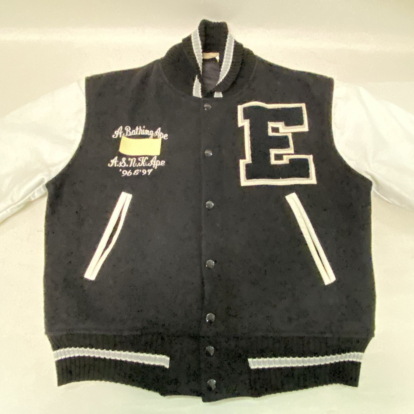 浜館75-2202] [店舗併売品] A BATHING APE × POST 超レア! 入手困難 