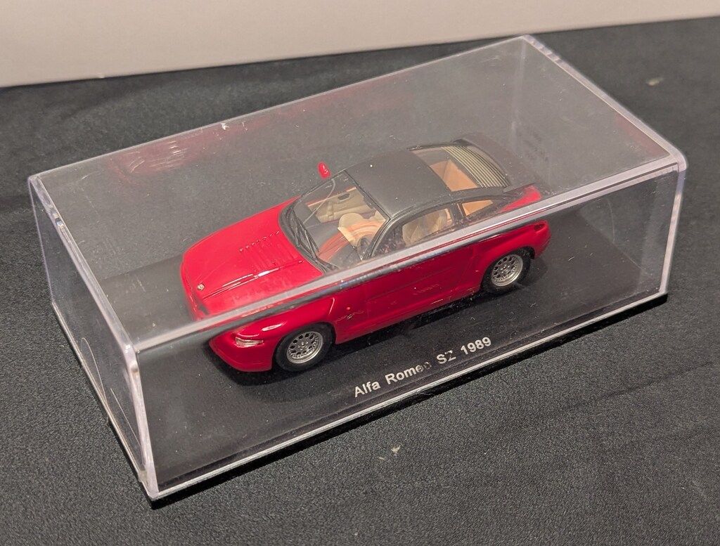スパーク 1/43 アルファロメオ SZ 1989 S0612 Spark【02 SZ : 1⁄43