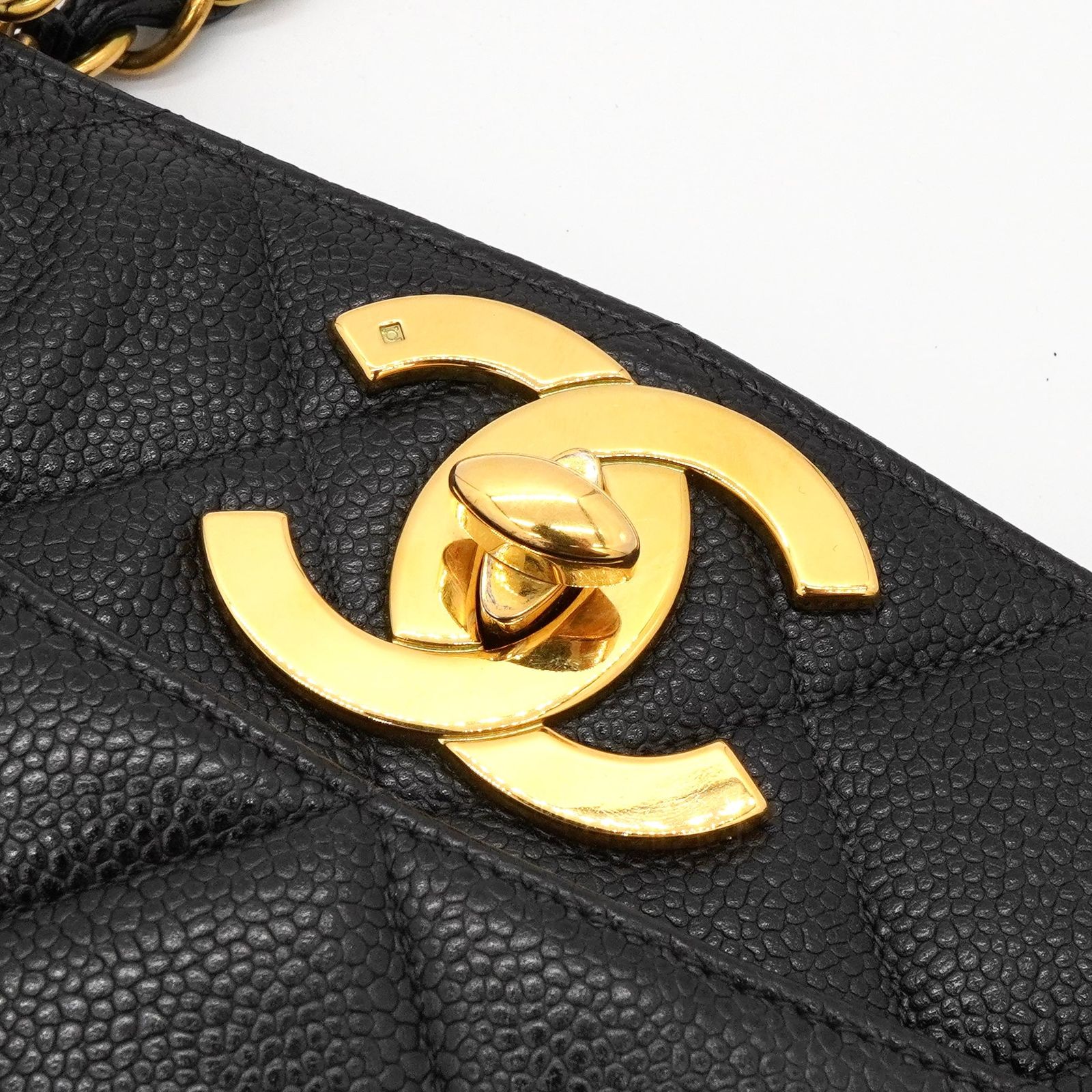 シャネル ココマーク ターンロック キャビアスキン チェーン