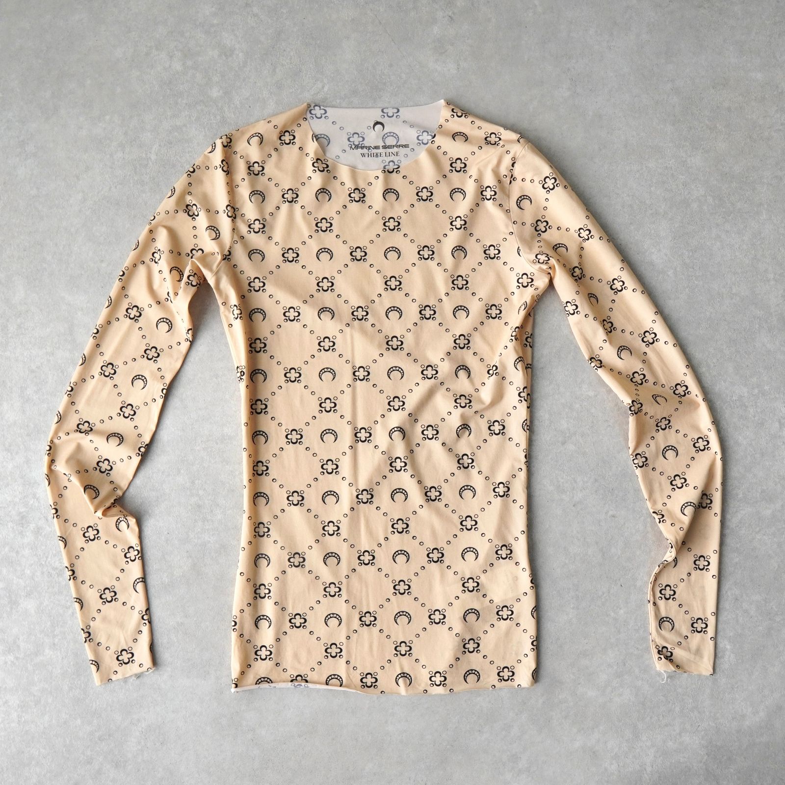 マリーンセル セカンドスキン トップス 総柄 ロンT ベージュ
