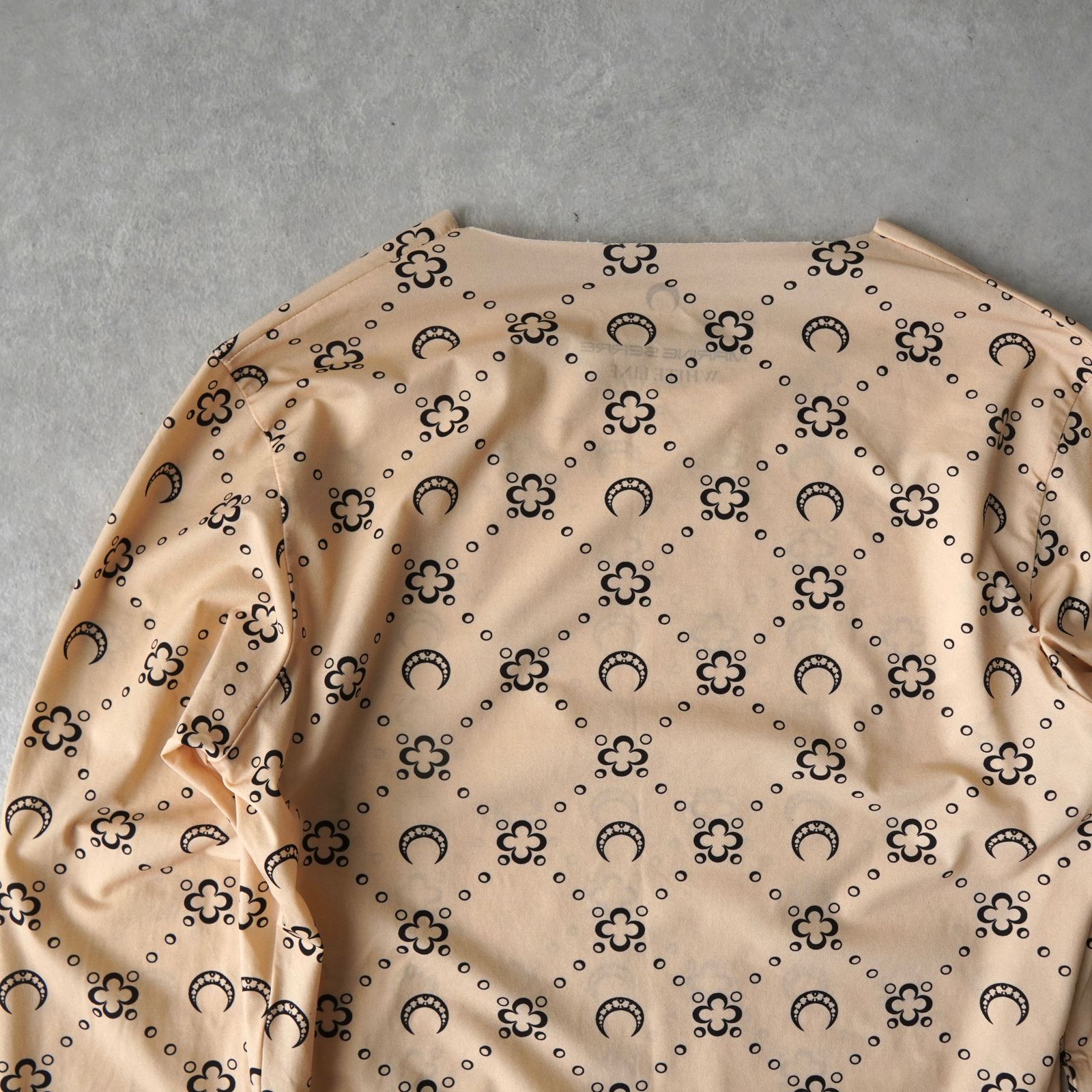 マリーンセル セカンドスキン トップス 総柄 ロンT ベージュ