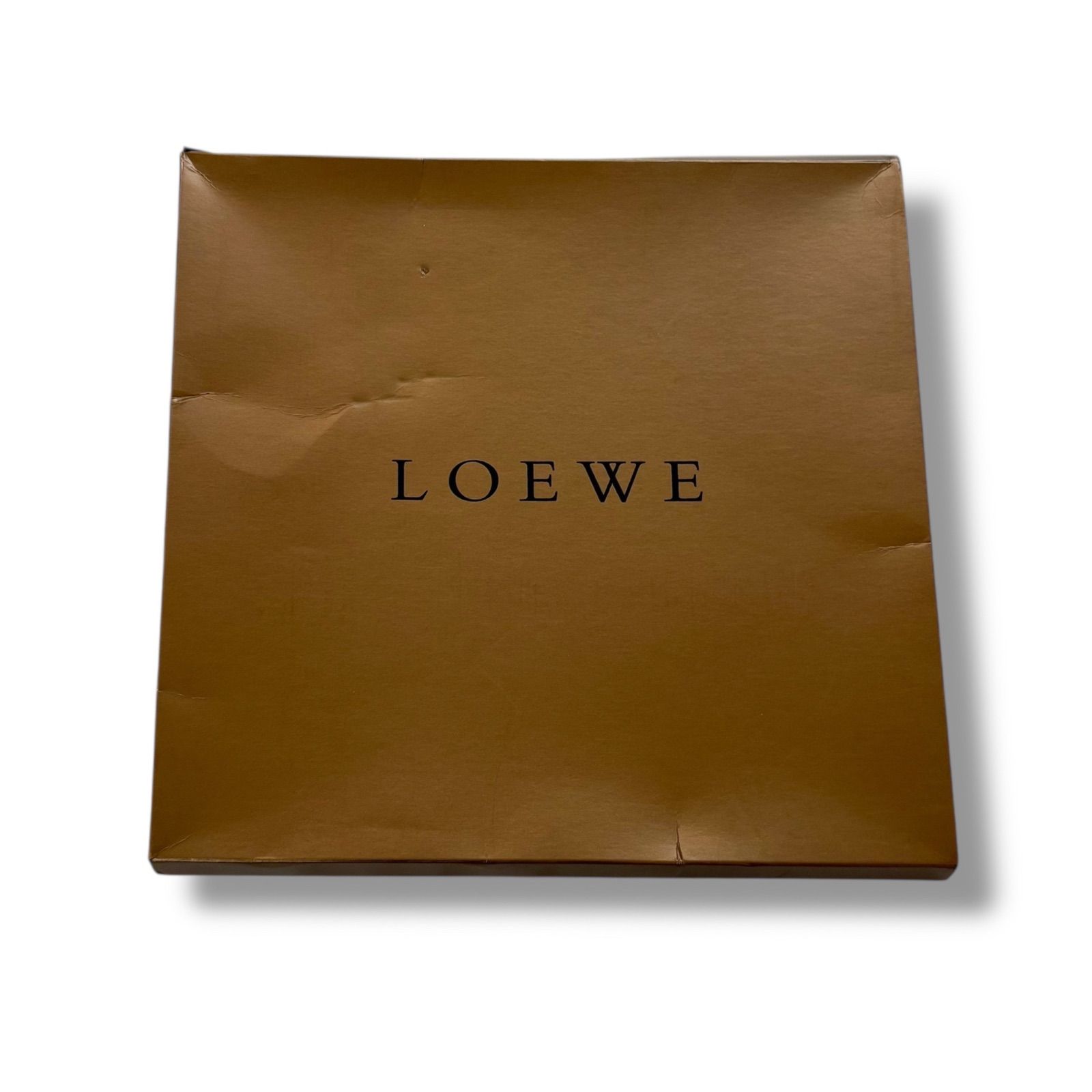 ロエベ LOEWE タグ付き スカーフ ハンカチ シルク 100% レッド