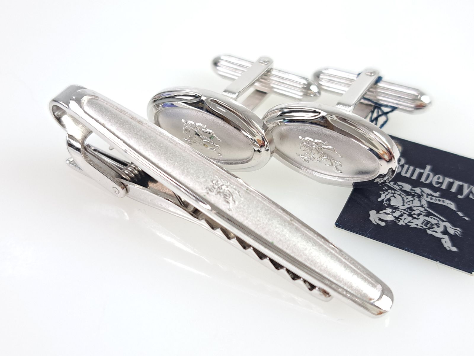 バーバリー Burberrys 騎士/ホース ロゴ ネクタイピン カフス セット