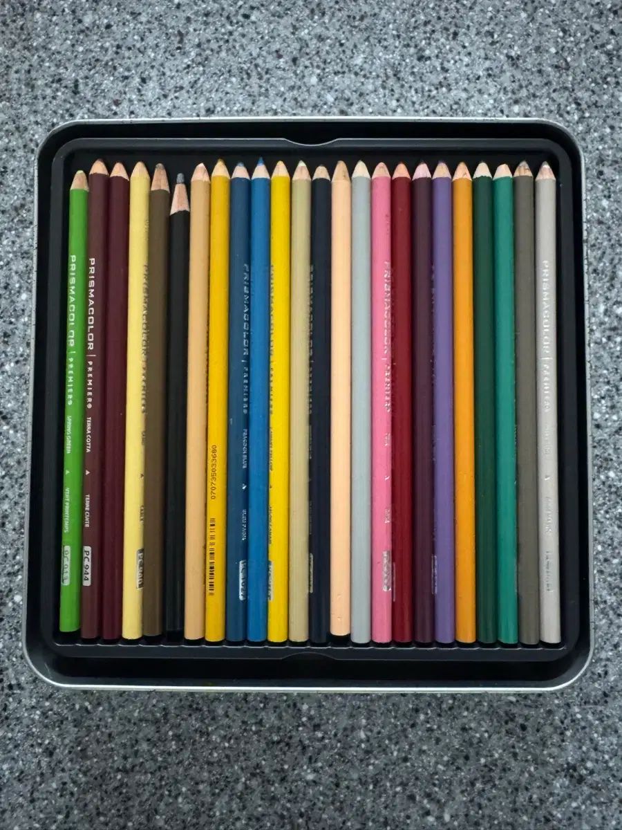 プリズマカラー 72色セット ほぼ未使用 ☆サンフォード プリズマカラー 色鉛筆 72色セット 大人の塗絵
