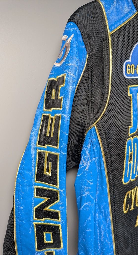 バンダイ ゴーオンジャー|戦隊ジャケットシリーズ 戦隊ジャケット ゴーオンブルー 大人用 |Mサイズ