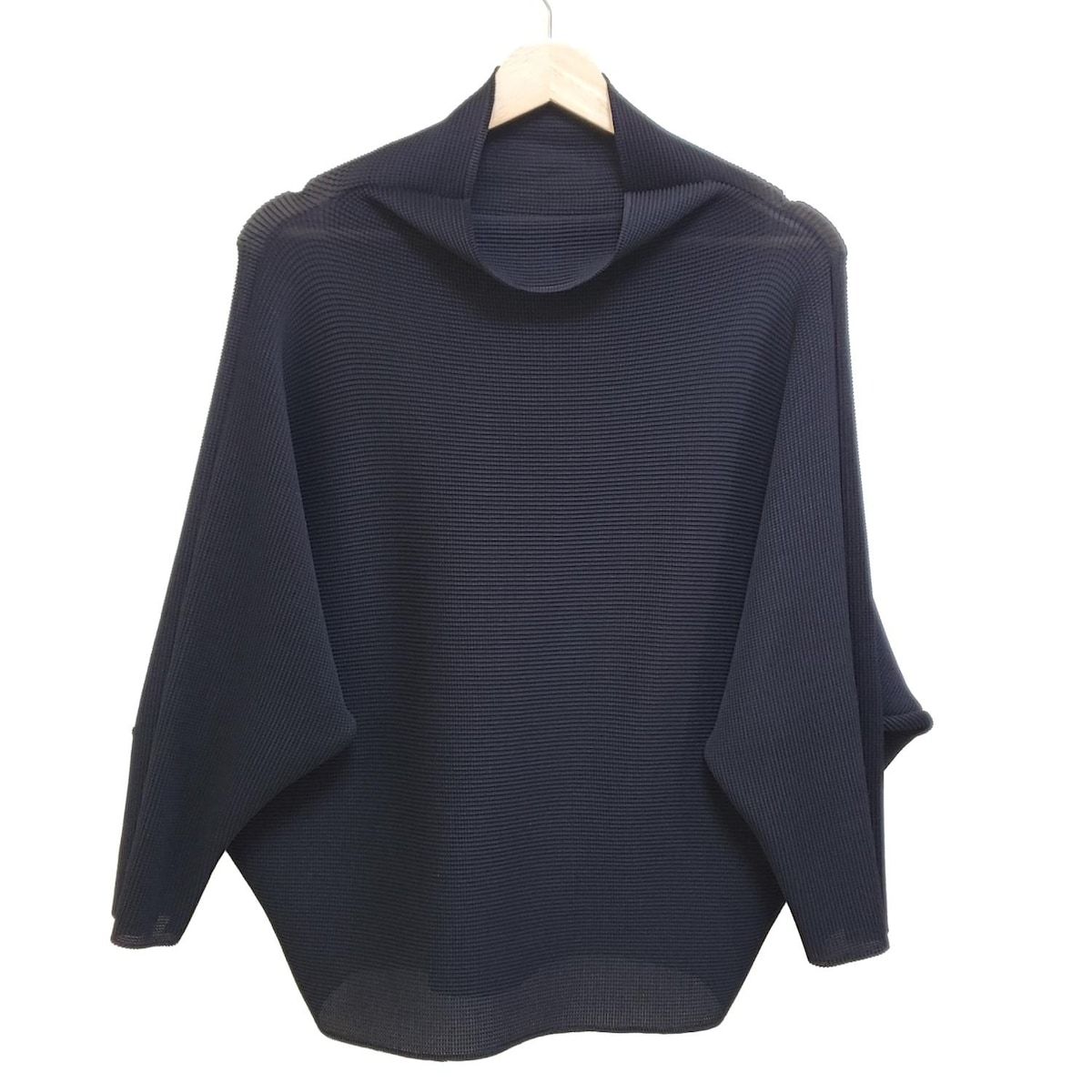 me ISSEY MIYAKE(ミー/イッセイミヤケ) 長袖カットソー レディース美品