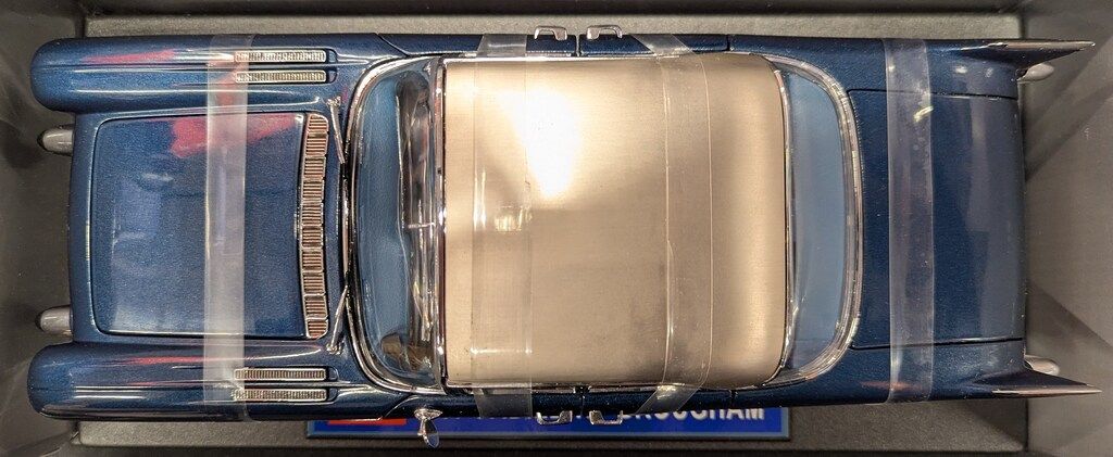 Sun Star 1/18 USA Collectibles 1957 CADILLAC BROUGHAM - メルカリ