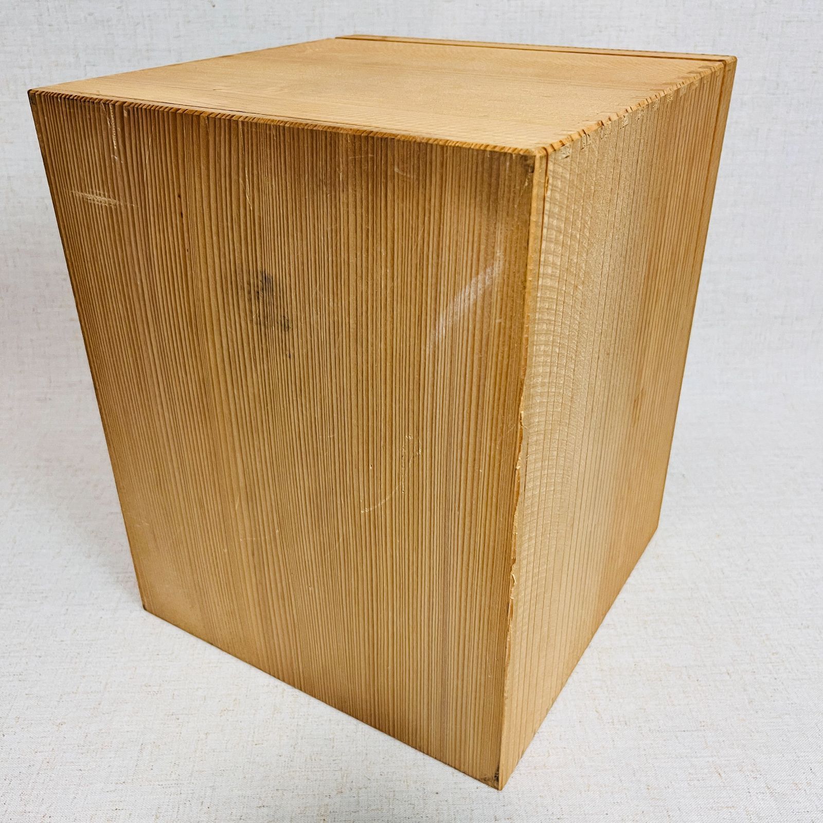 宮内庁御用達】深川製磁 染付牡丹 赤地金彩 振牡丹外赤 花瓶 フラワー