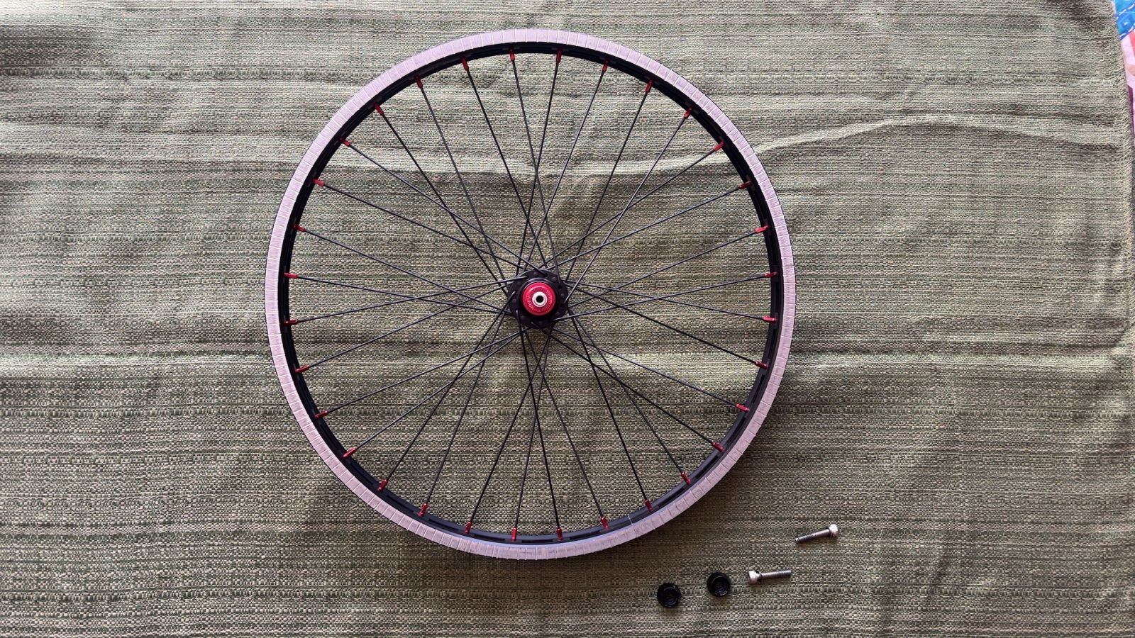 フロントホイール(リムブレーキ用）20インチ - メルカリ