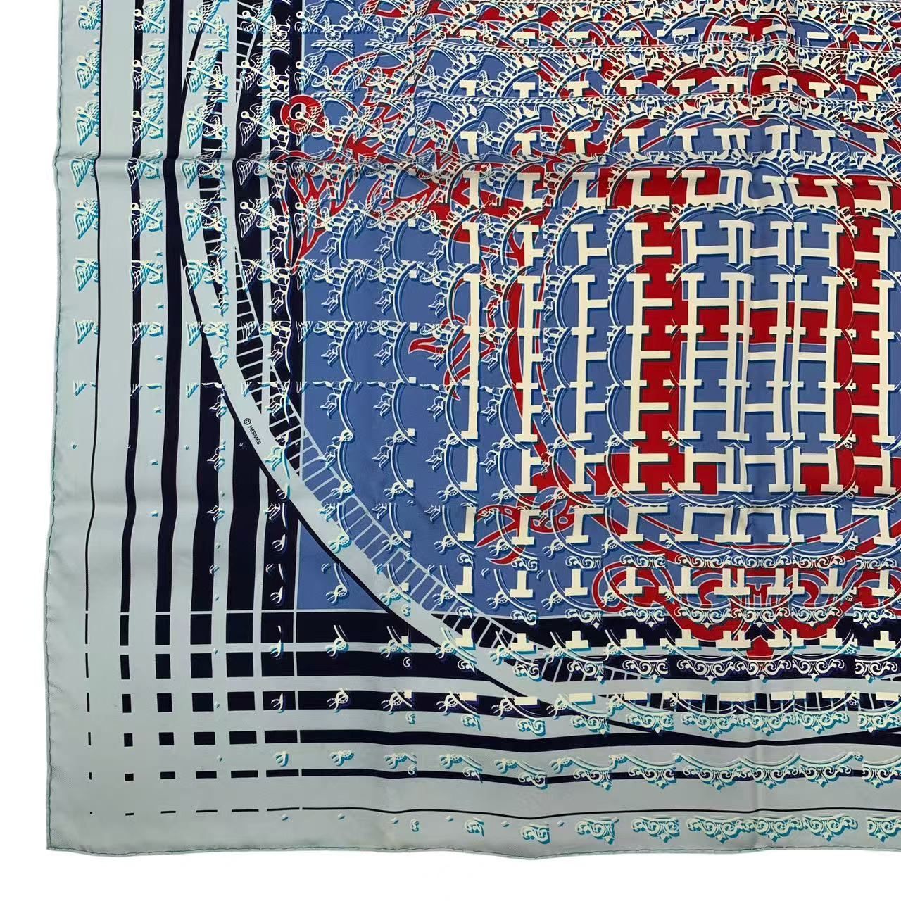 新品同様 HERMES エルメス カレ90 スカーフ シルク 24 FAUBOURG