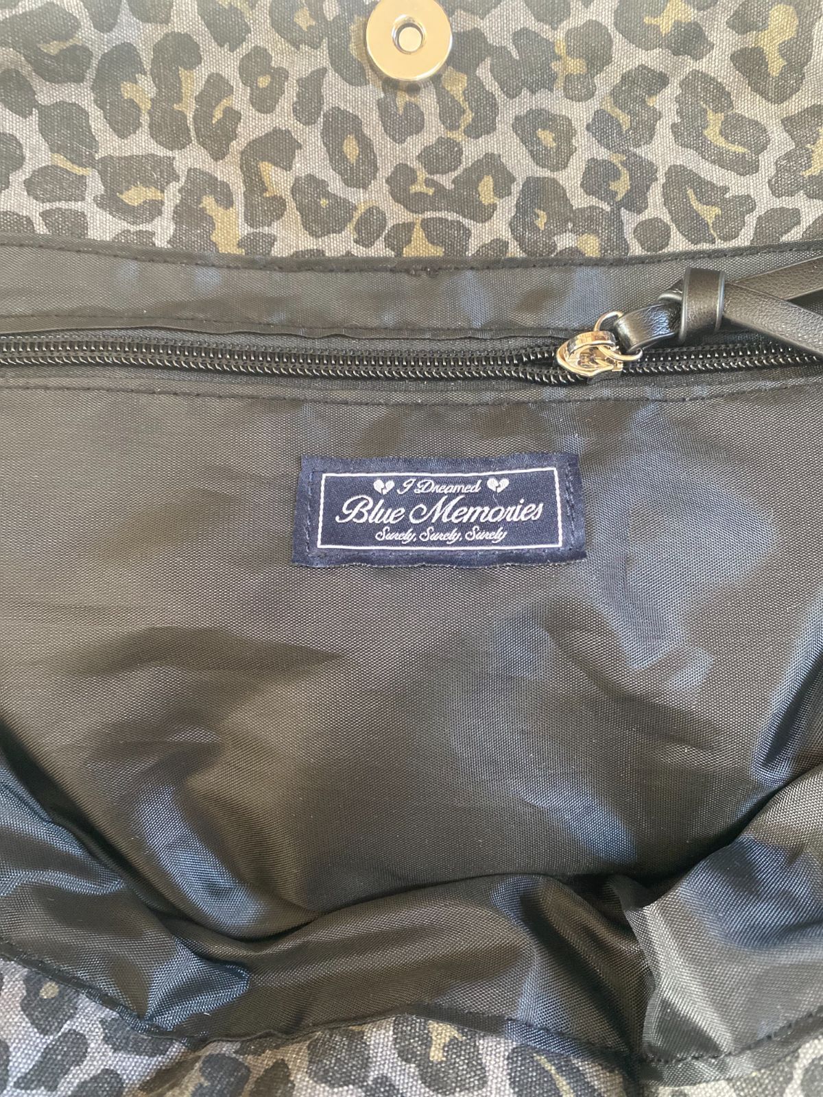 Badblue ヒョウ柄ショルダーバッグ - メルカリ