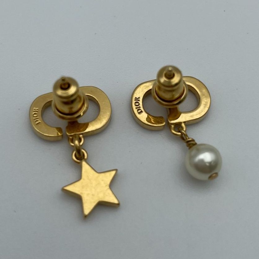 Petit CD Lucky Charms ピアス - メルカリ