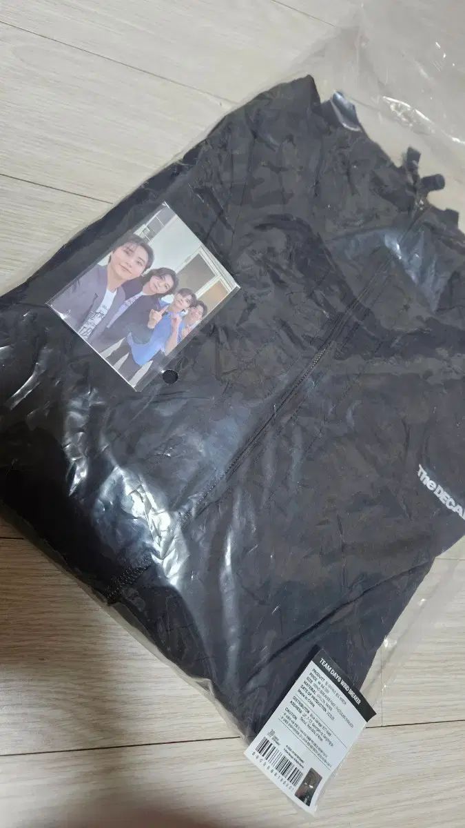 DAY 6 デイシックス ウィンドブレーカー チーム