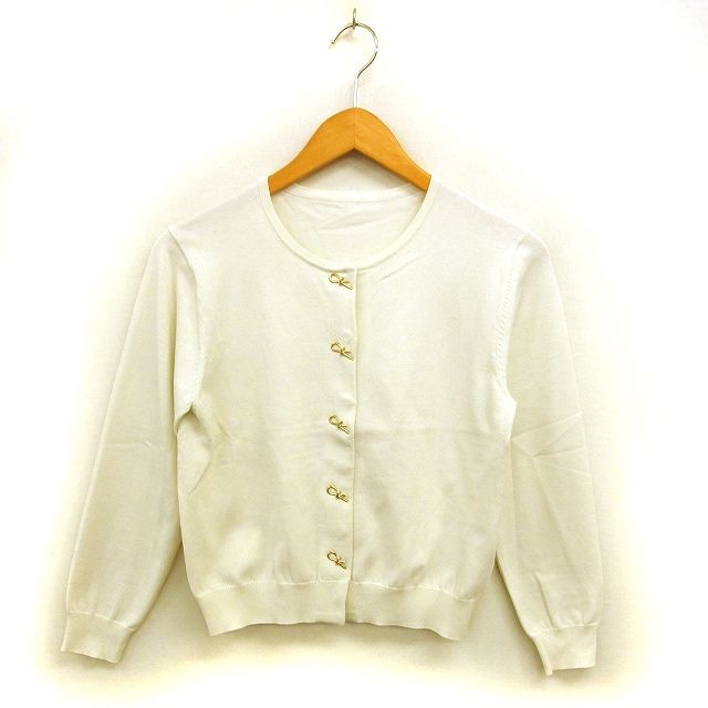 ストロベリーフィールズ　【新品】　カーディガン　ベージュ ストロベリーフィールズ コサージュ付きカーディガン モチーフ