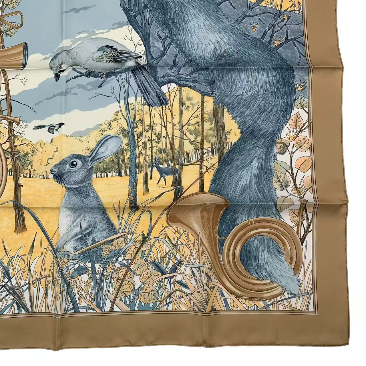 HERMES エルメス CHASSE au BOIS 森の狩猟 スエード ベスト HERMES エルメス CHASSE au BOIS 森の狩猟 スエード ベスト