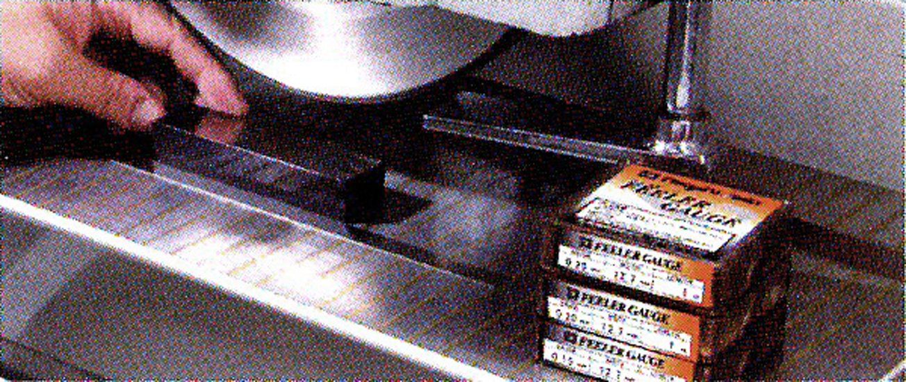 新潟精機 SK 日本製 フィラーゲージ すきまゲージ 0.70 mm×5 m FG-70-5