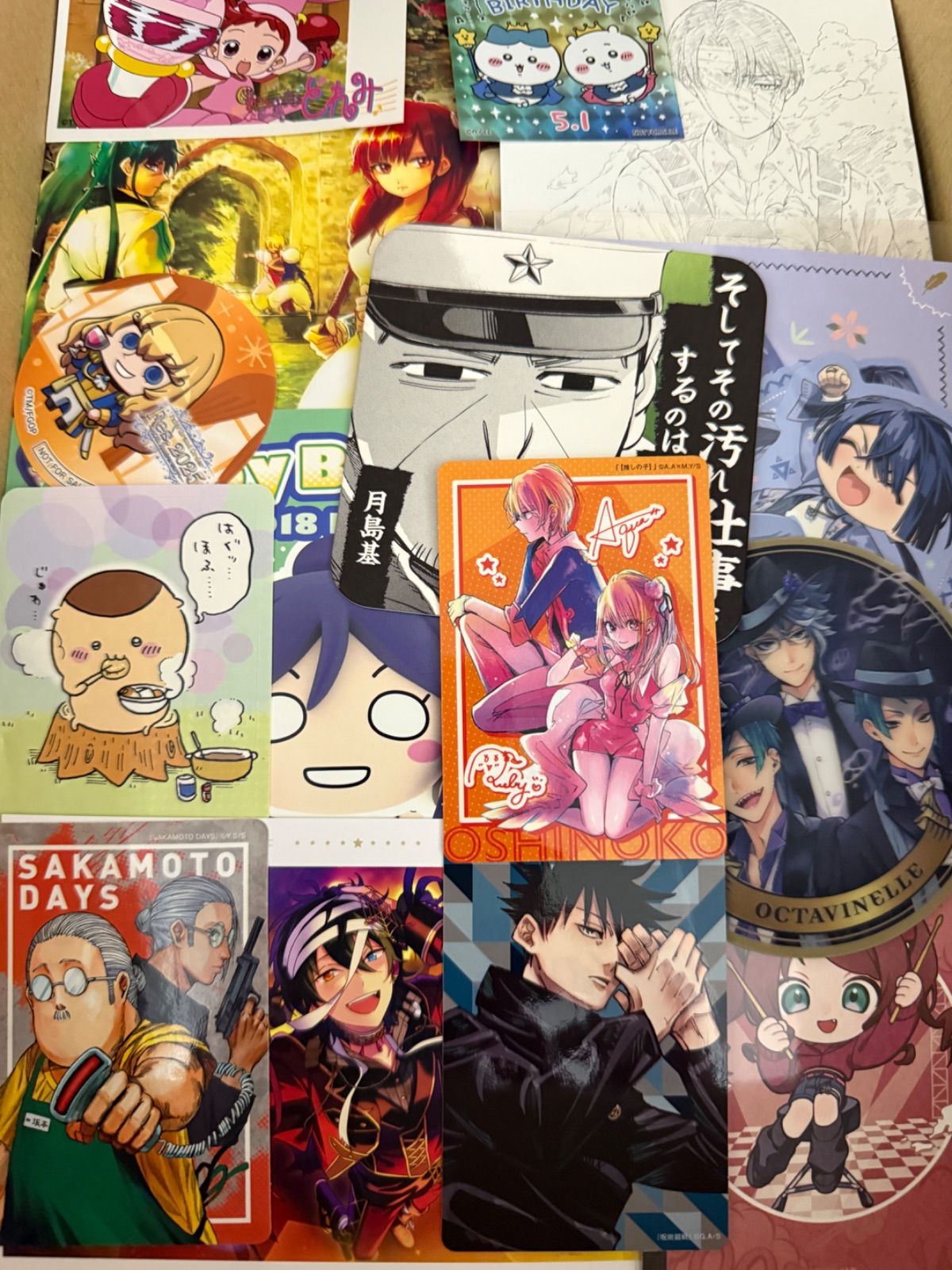 アニメ　マンガ　紙類、カード　大量　1000点　まとめ売り アニメ・マンガ・キャラクター 紙類 紙系 紙雑貨 大量 まとめ売り