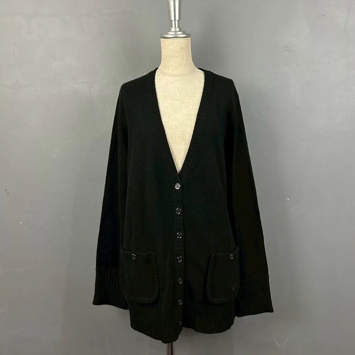 バーバリーズ Burberrys 長袖 カーディガン 金ボタン ラムウール 黒