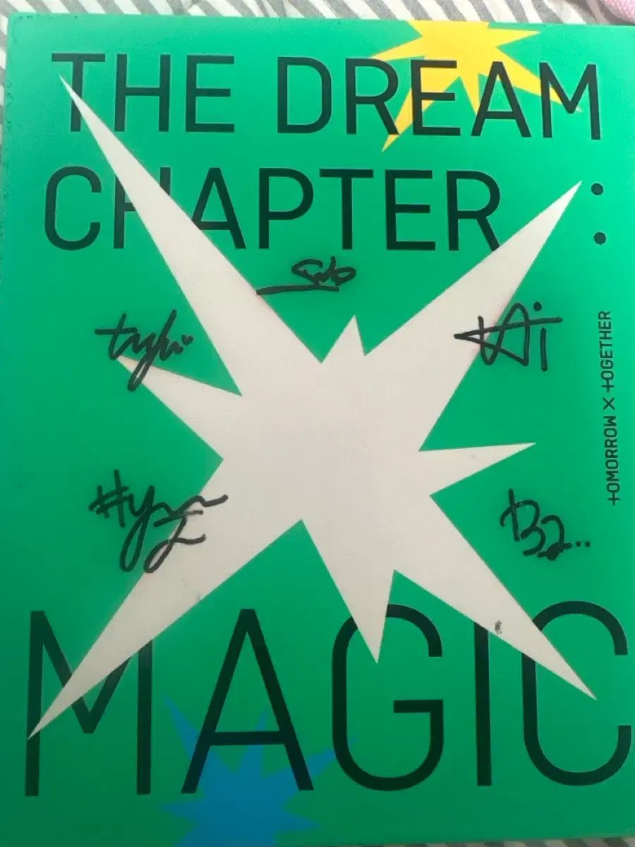 TOMORROW X TOGETHER（TXT） サイン入り アルバム - メルカリ