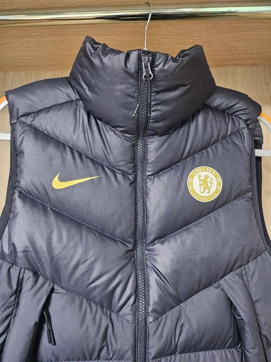 ナイキ チェルシー NSW ダウンフィル ベスト ダウンベスト 海外M
