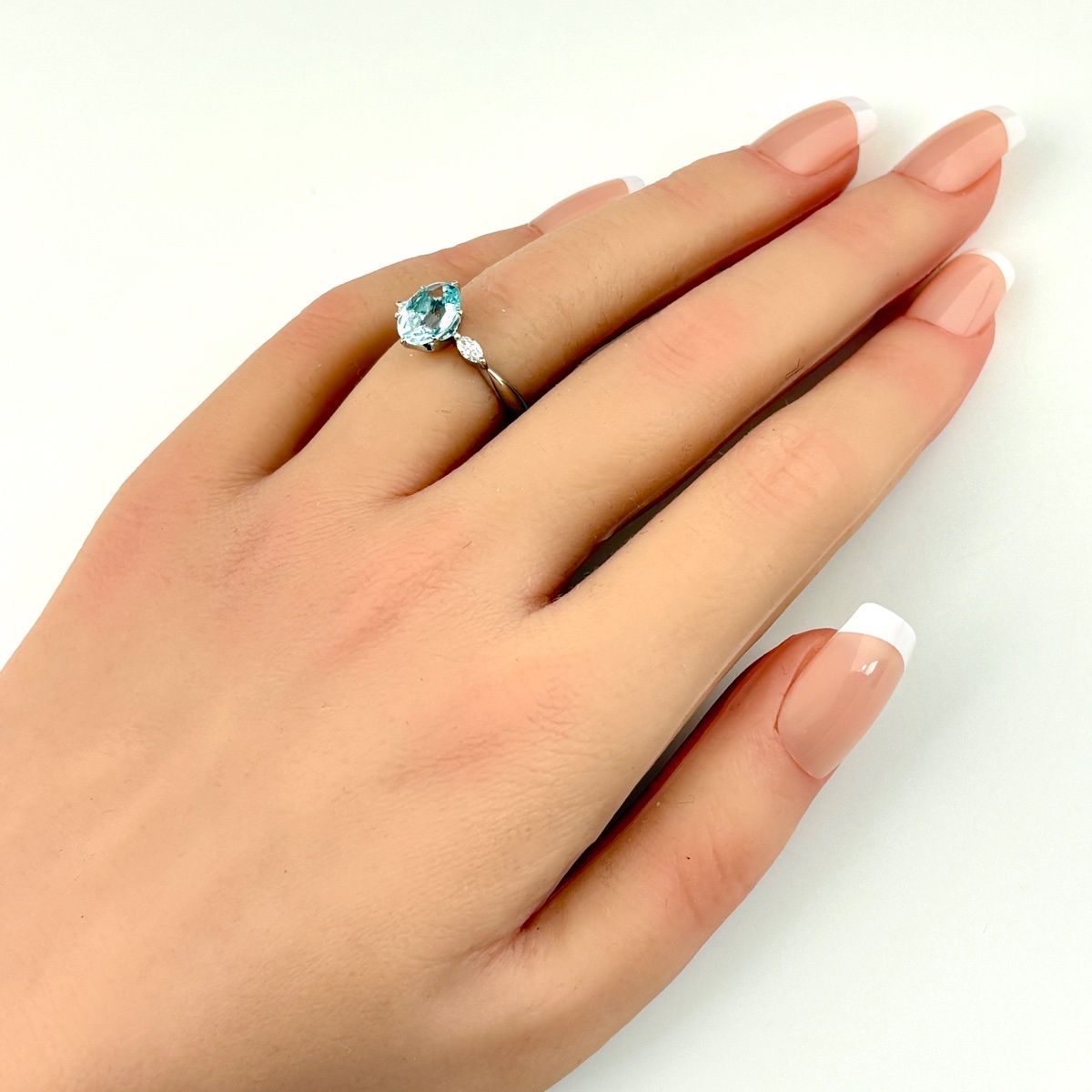 アクアマリン デザインリング プラチナ 指輪 メレダイヤ リング 11号