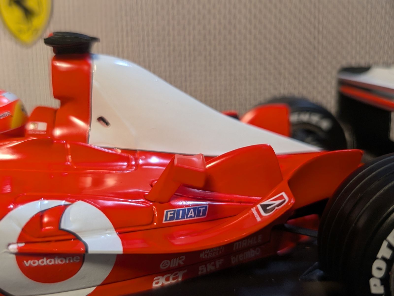 未開封1/18マテル フェラーリF2003‐GAミハエル・シューマッハ - メルカリ