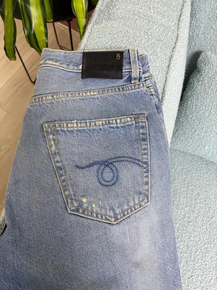 R13 アール サーティーン デニム ズボン ライトブルー - メルカリ