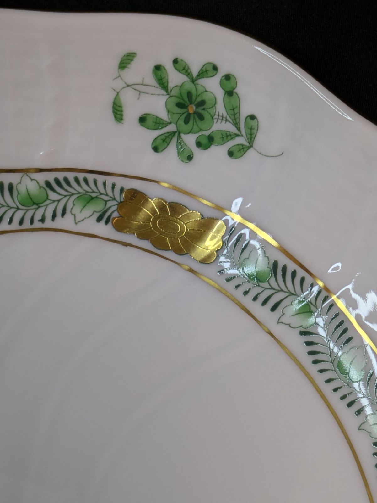 ヘレンド アポニー・グリーン AV オーバルディッシュ 26.5cm Herend