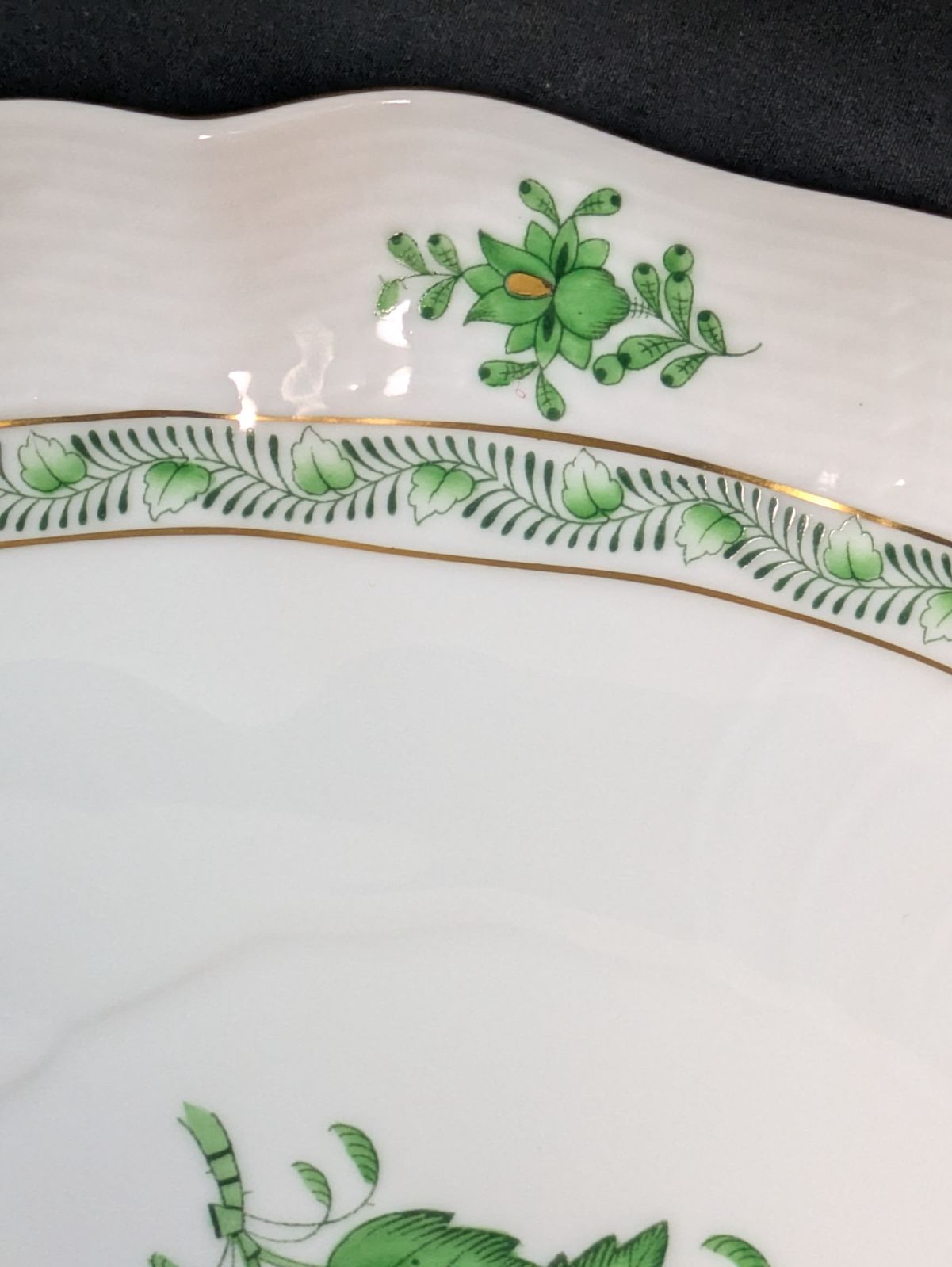 ヘレンド アポニー・グリーン AV オーバルディッシュ 26.5cm Herend