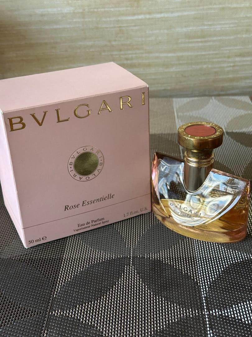廃盤・レア品 BVLGARI ローズエッセンシャル オードパルファム 50ml